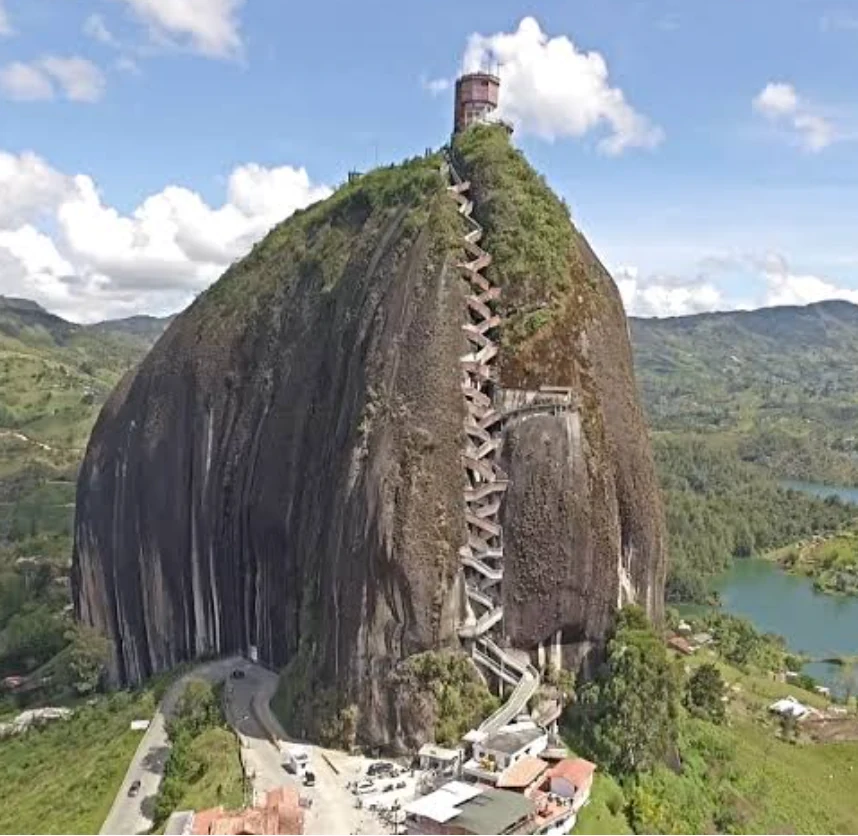 Guatapé y Piedra del Peñol