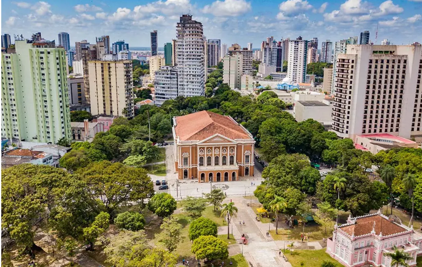 Vista aérea del Theatro da Paz y Praça da República